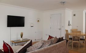 Eldridge Court Apartment